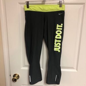 Nike crop leggings